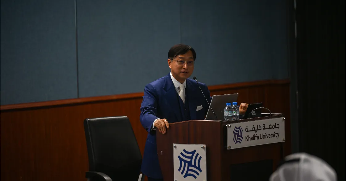 Dr. Chan Yeob Yeun presenting at Khalifa University Summer School